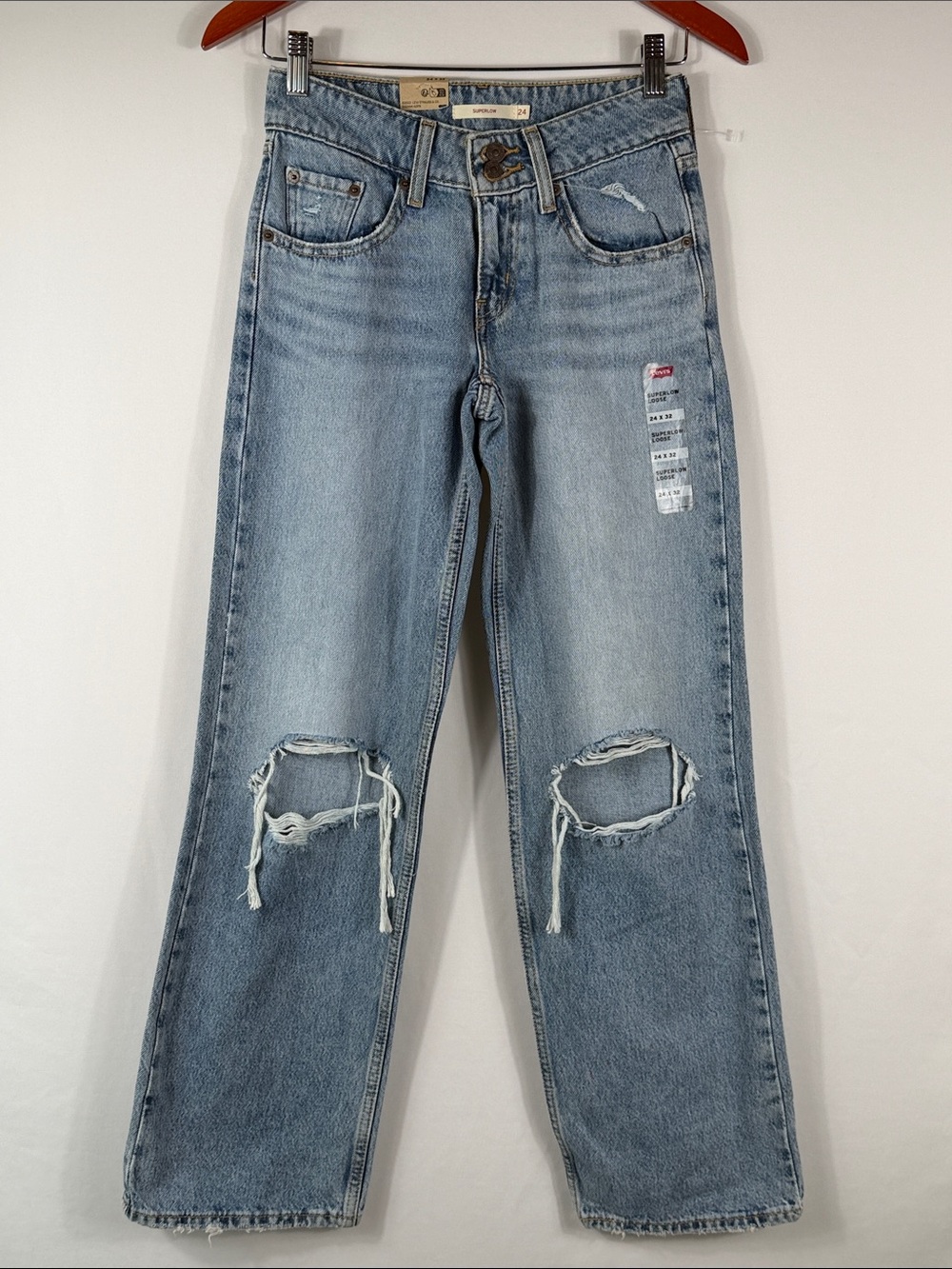 Levi's Superlow Loose Light Blue Straight Leg Distressed Jeans NWT Size 24 x 32